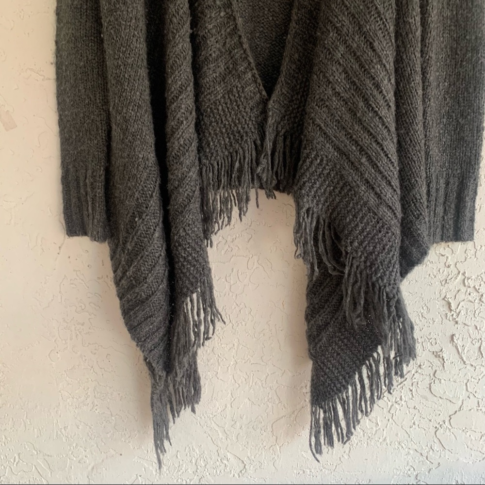HOLLISTER open front cardigan wrap sweater. Womens size medium - Picture 9 of 9